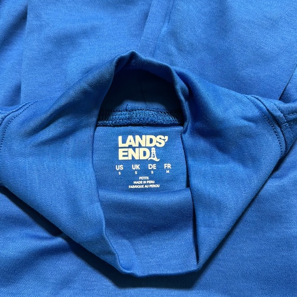Lands end Women's Petite Super T Mock - Picture 4 of 5